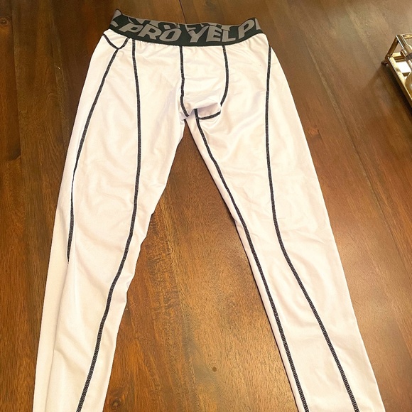 YELPRO- white and black cycle pants - Picture 1 of 2